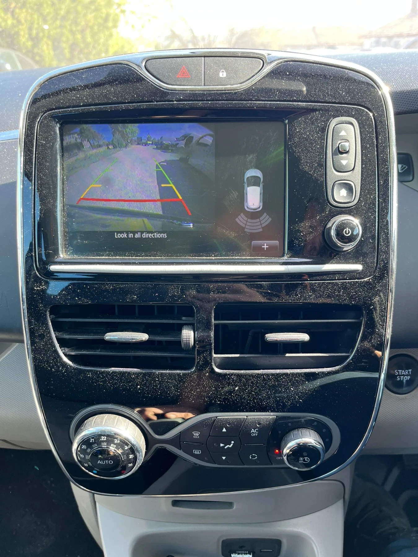 Renault Zoe zoe , снимка 13 - Автомобили и джипове - 54347263