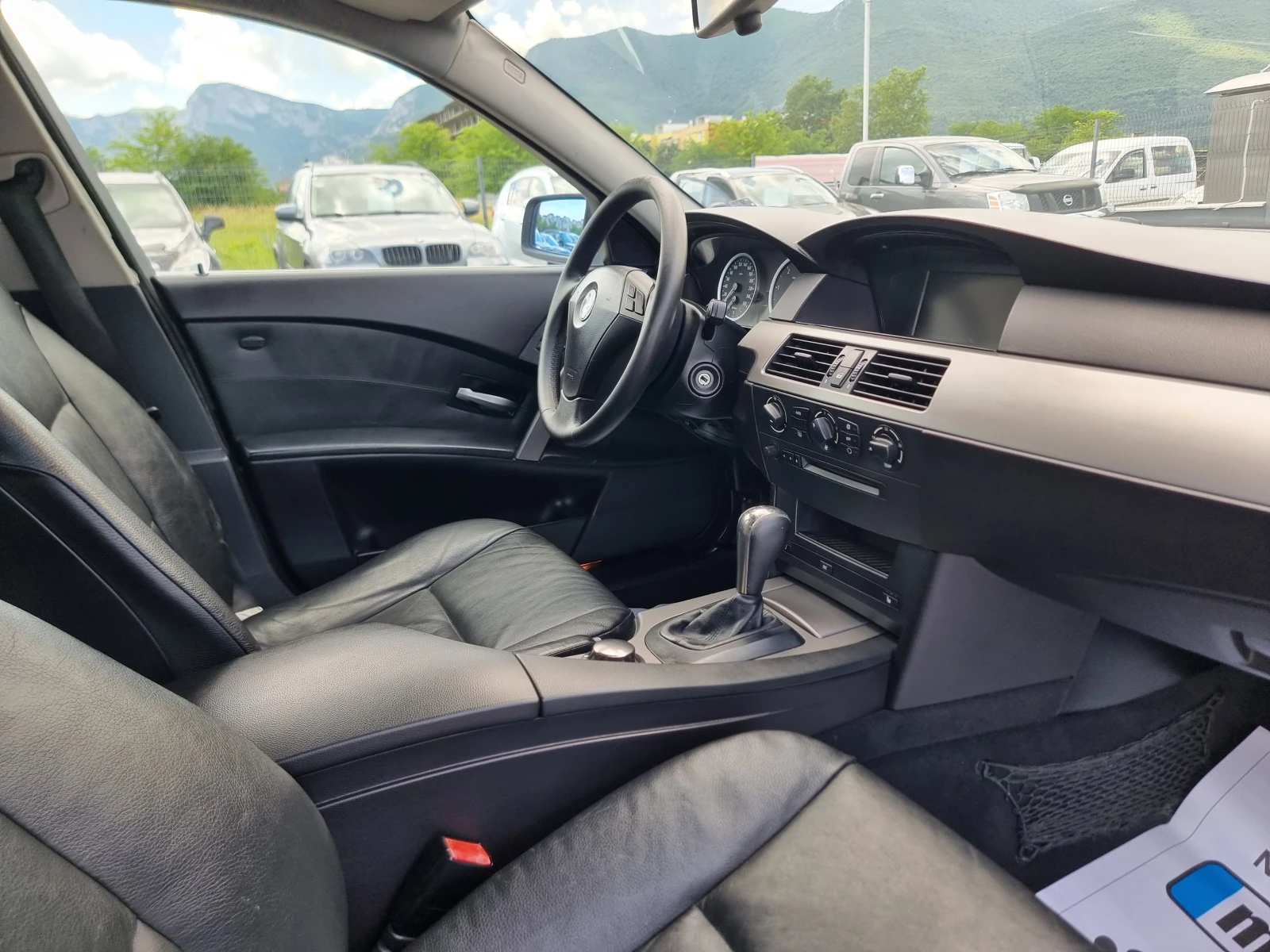 BMW 530 3.0D, снимка 16 - Автомобили и джипове - 54762204