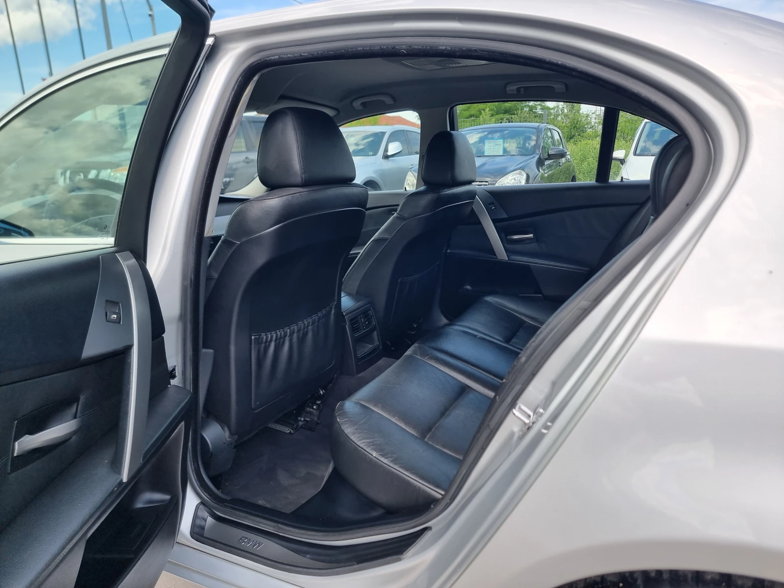 BMW 530 3.0D, снимка 11 - Автомобили и джипове - 54762204