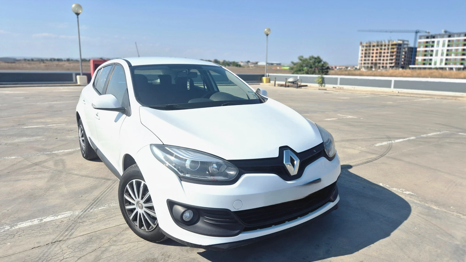 Renault Megane 1.5 DCI, снимка 10 - Автомобили и джипове - 54850012