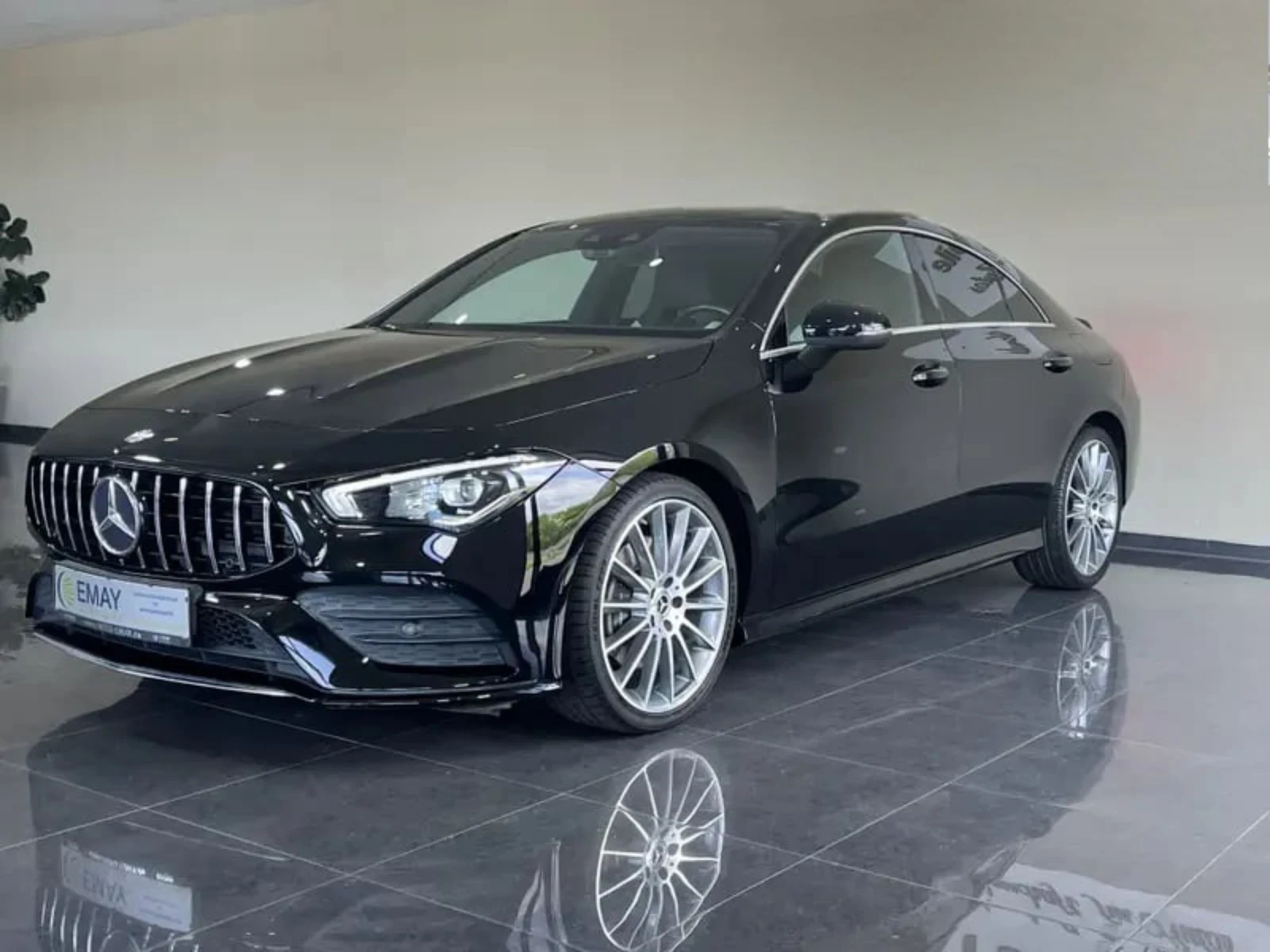 Mercedes-Benz CLA 200 CLA 45 AMG PAKET, снимка 2 - Автомобили и джипове - 54885610