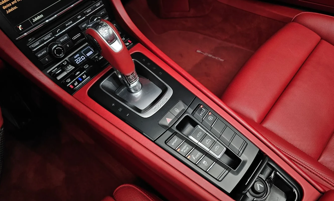 Porsche 911 TURBO S * CARBON CERAMIC , снимка 14 - Автомобили и джипове - 55130483