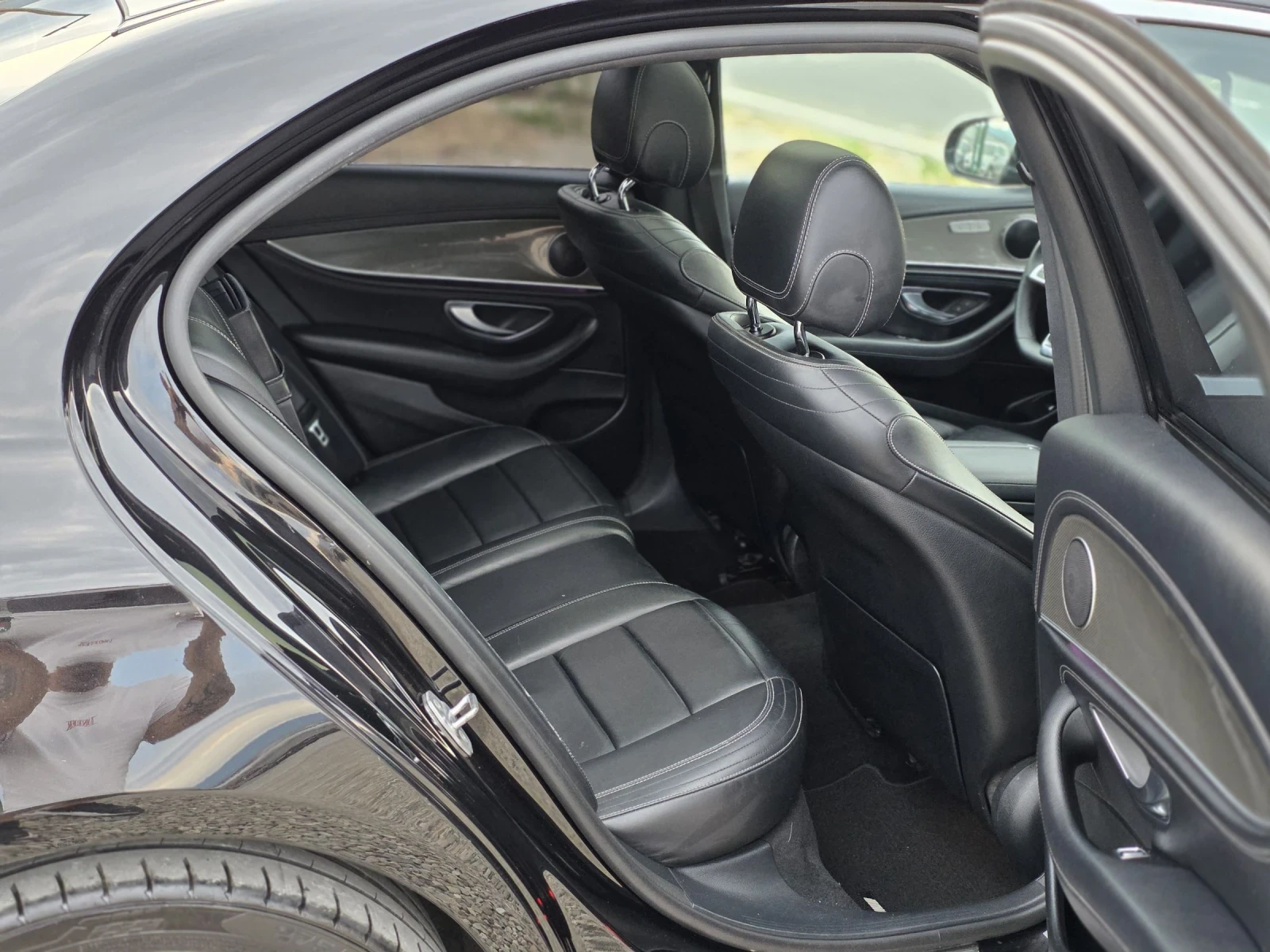 Mercedes-Benz E 220 2.2 CDI 194 k.c. AMG-Pack Full  ЛИЗИНГ, снимка 11 - Автомобили и джипове - 55317102