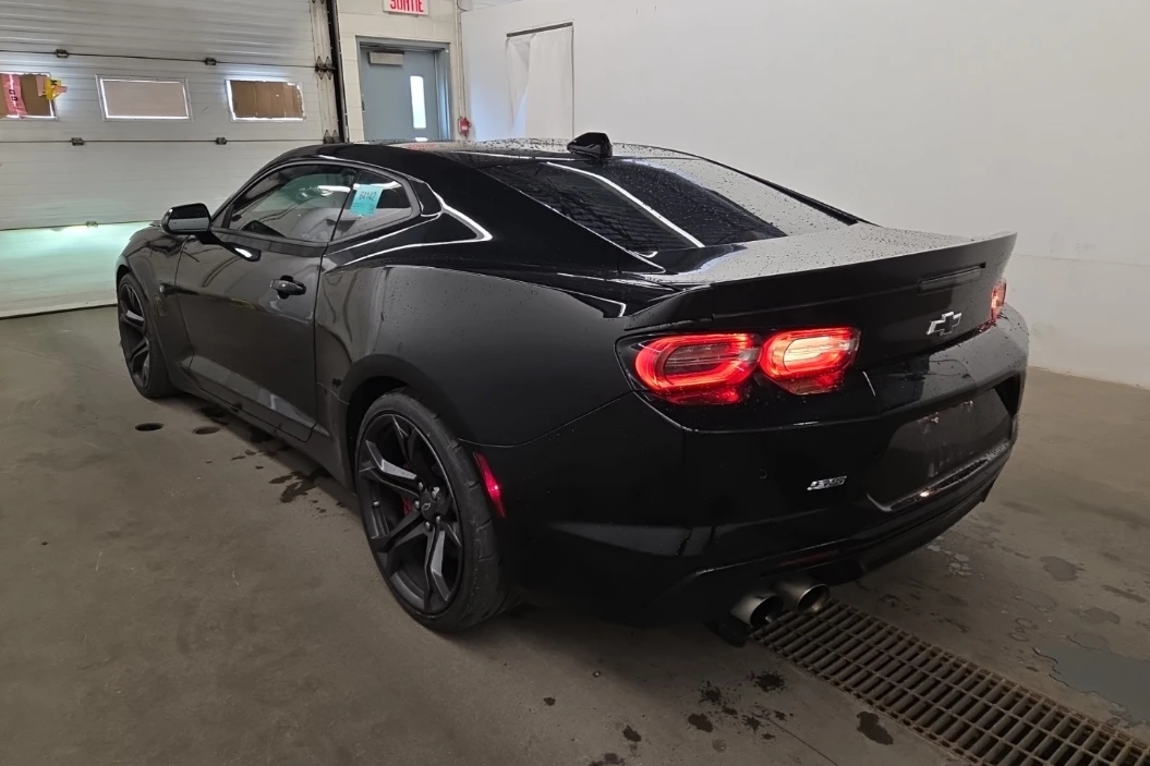 Chevrolet Camaro * 2SS* Perf.Intake* HUD* Blind Spot* Back Cam* Bos, снимка 2 - Автомобили и джипове - 55434739