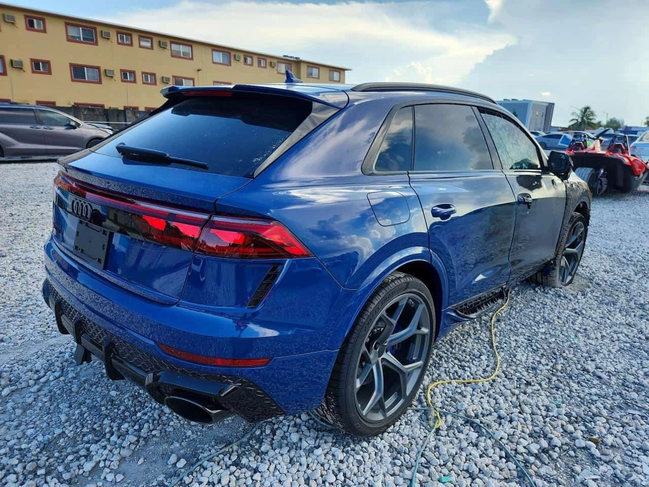 Audi RSQ8 * CARFAX * ��� ������������ ������ | Mobile.bg � ����������� 3