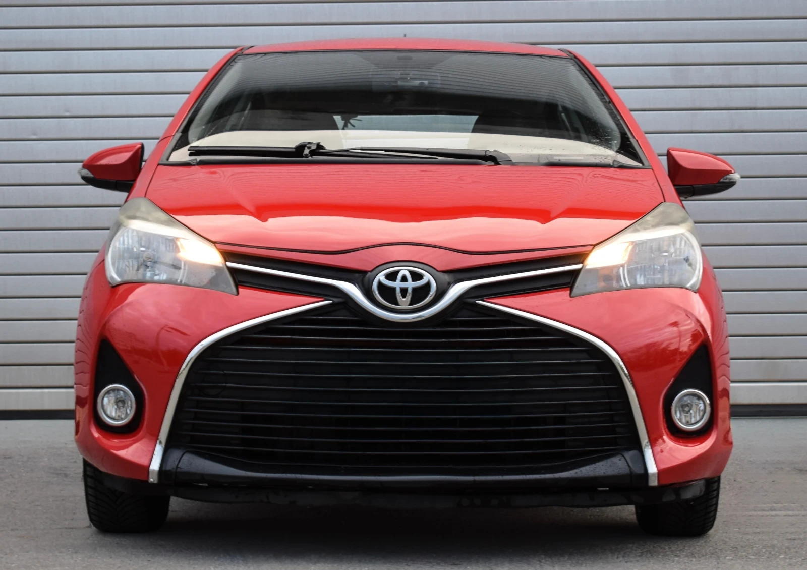 Toyota Yaris 1.3VVT-i/Камера* NAVI/Full* MAX/Нови ГУМИ/ОБСЛУЖЕН