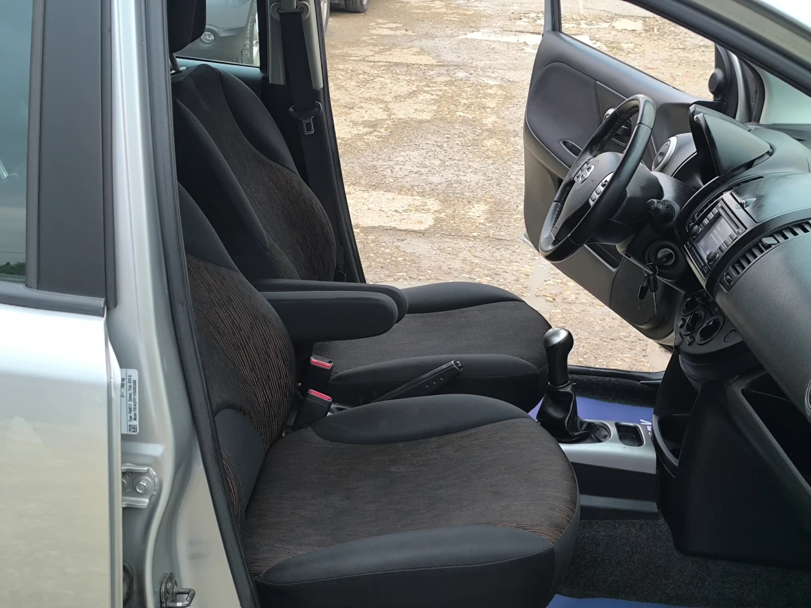 Nissan Note 1, 4 I, снимка 14 - Автомобили и джипове - 56731409