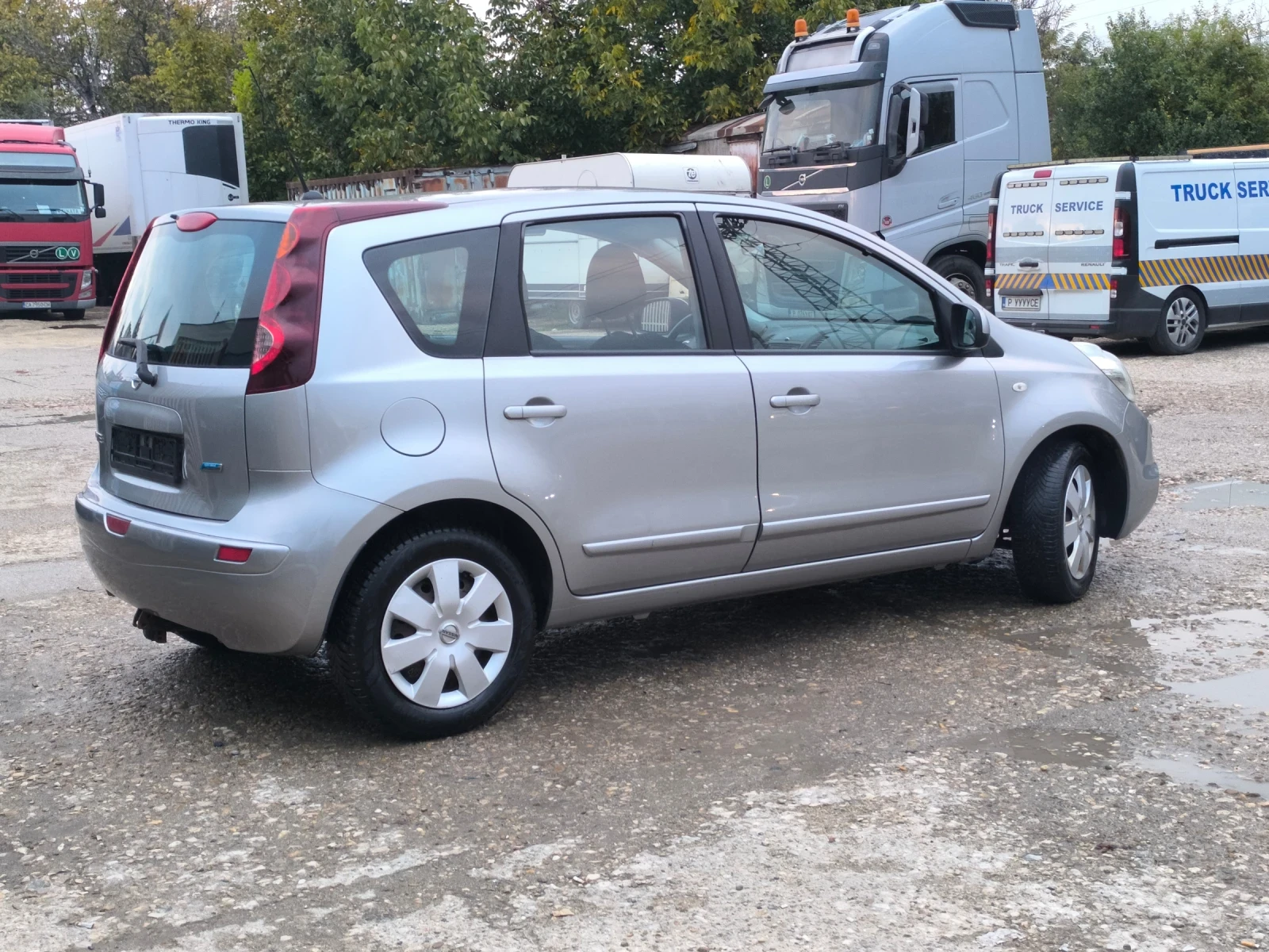 Nissan Note 1, 4 I, снимка 6 - Автомобили и джипове - 56731409