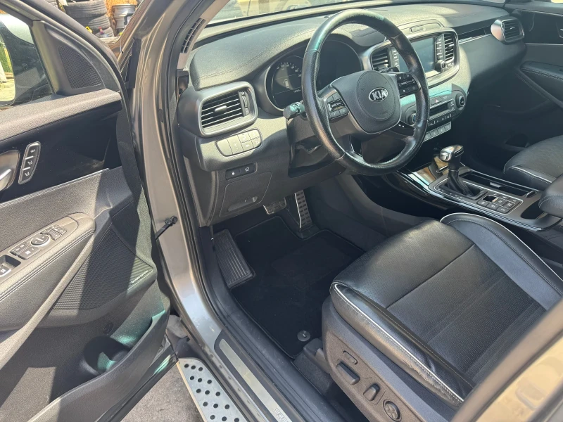 Kia Sorento GT-LINE 6+ 1, снимка 9 - Автомобили и джипове - 51150325
