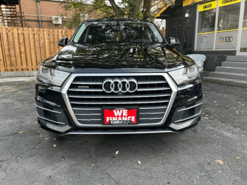 Audi Q7  3.0T Progressiv * * CARFAX * * АВТО КРЕДИТ * * , снимка 2 - Автомобили и джипове - 52675589