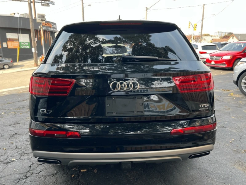 Audi Q7  3.0T Progressiv * * CARFAX * * АВТО КРЕДИТ * * , снимка 5 - Автомобили и джипове - 52675589