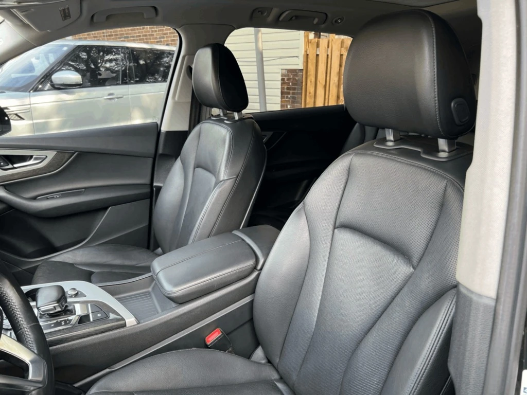 Audi Q7  3.0T Progressiv * * CARFAX * * АВТО КРЕДИТ * *  - изображение 6