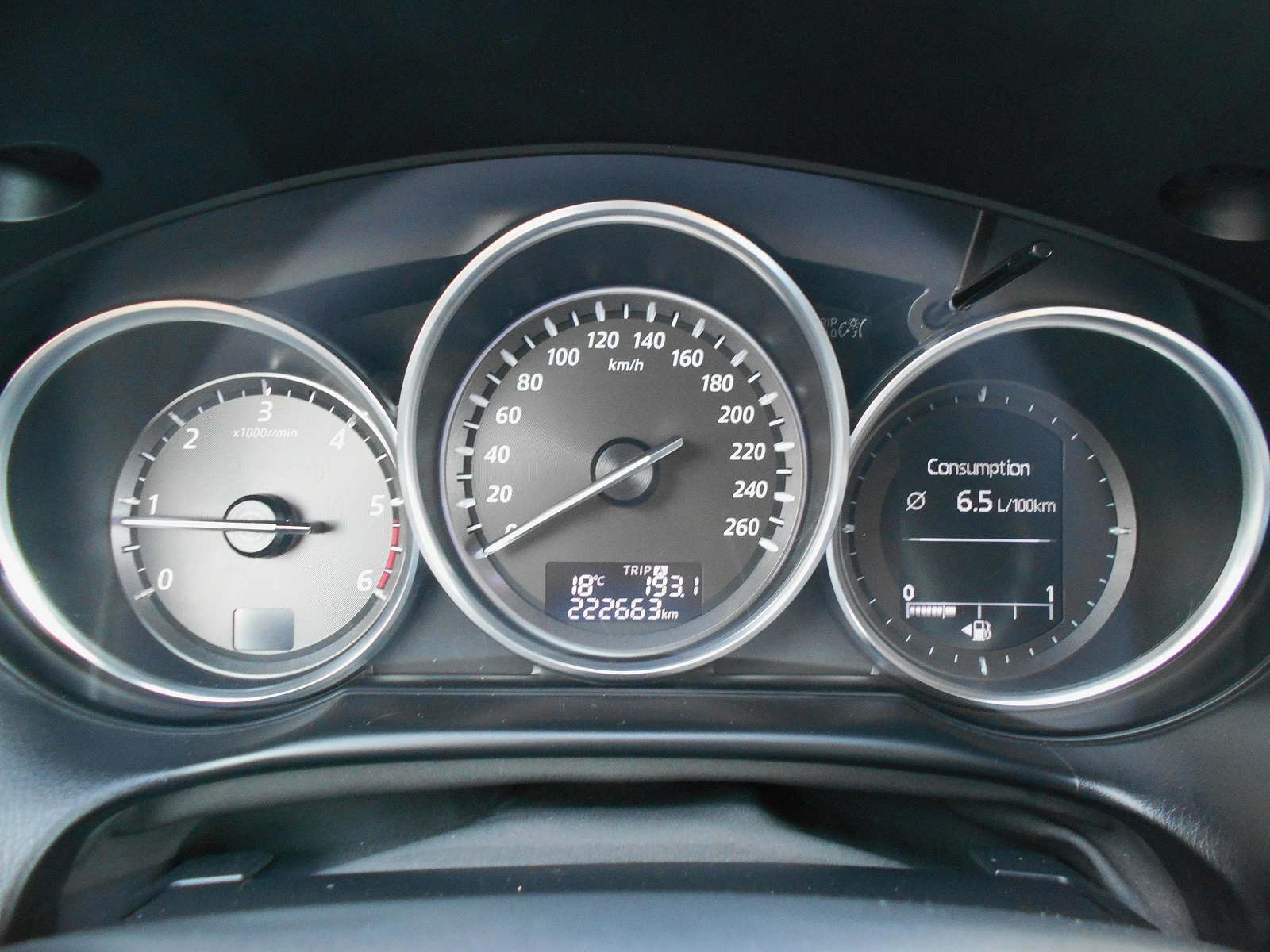 Mazda CX-5 2.2D 175 HP * 4x4 * Камера * Сервизна история, снимка 16 - Автомобили и джипове - 54127930