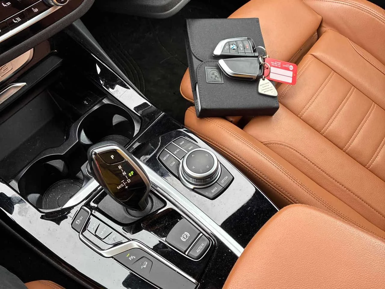 BMW X3 * xDrive30i * ПОДГРЕВ* ПАНОРАМА* ДИГИТАЛНО ТАБЛО, снимка 12 - Автомобили и джипове - 54572645