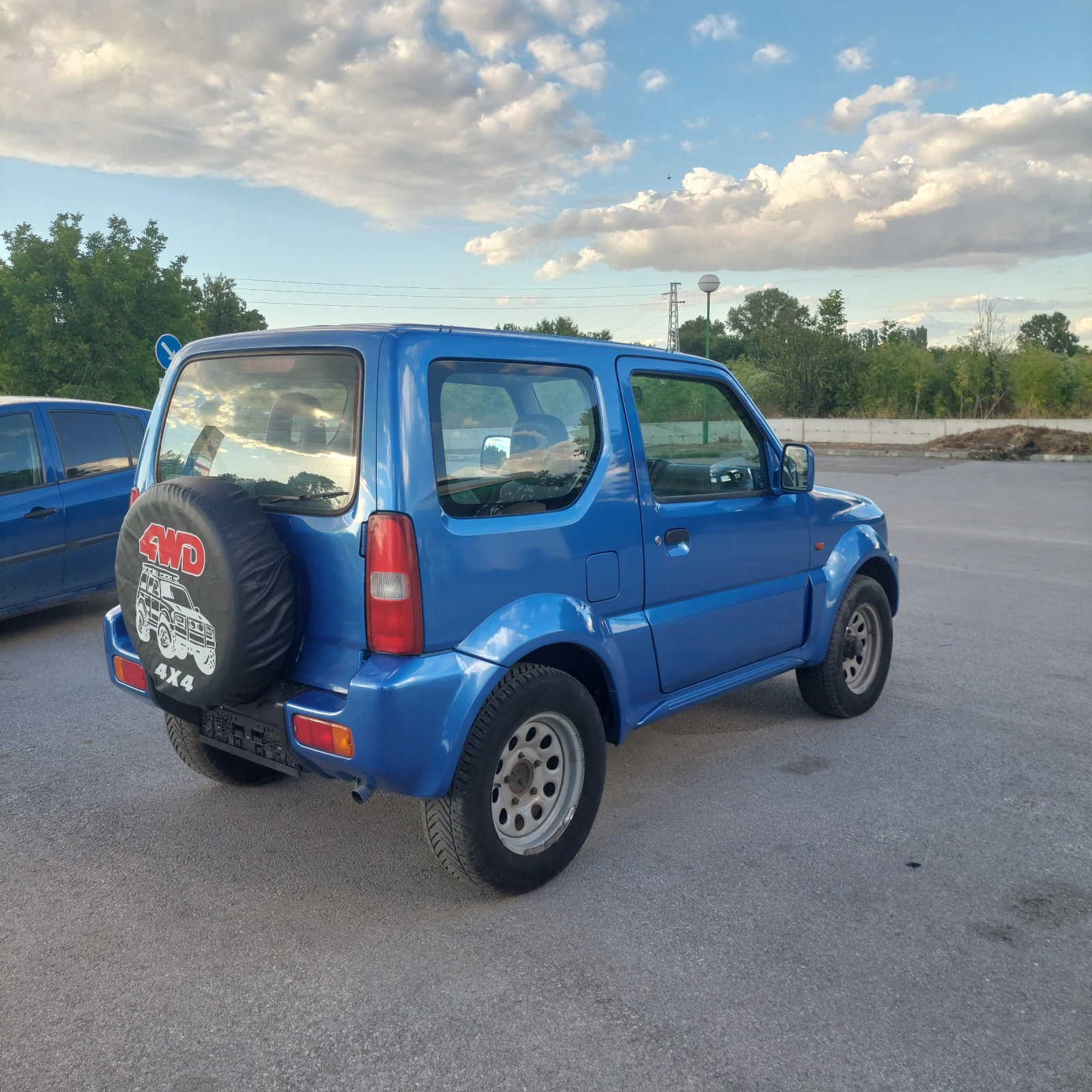 Suzuki Jimny 1.3I * Климатик* , снимка 3 - Автомобили и джипове - 54968161