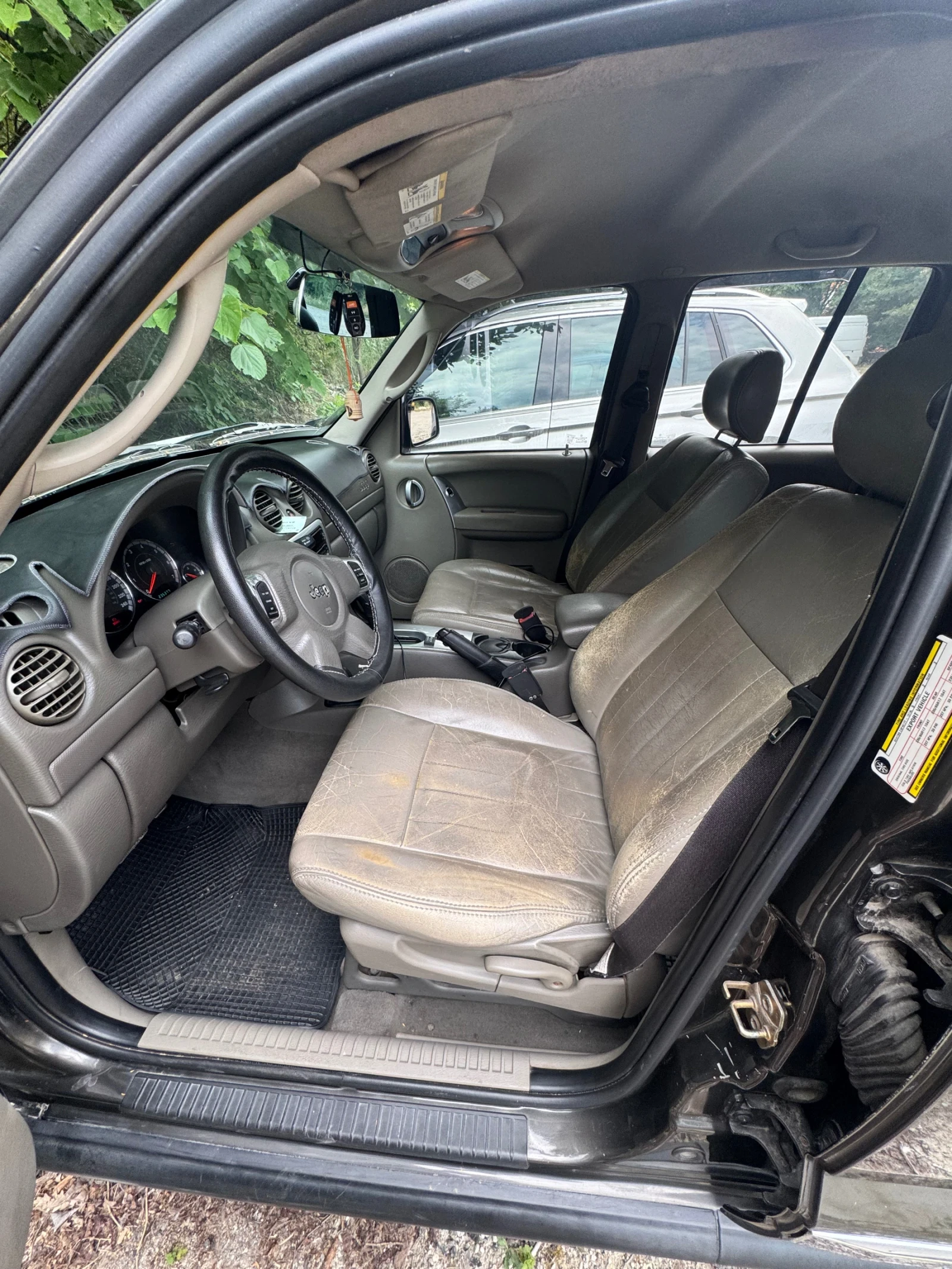 Jeep Cherokee 3.7 Limited , снимка 6 - Автомобили и джипове - 55259644
