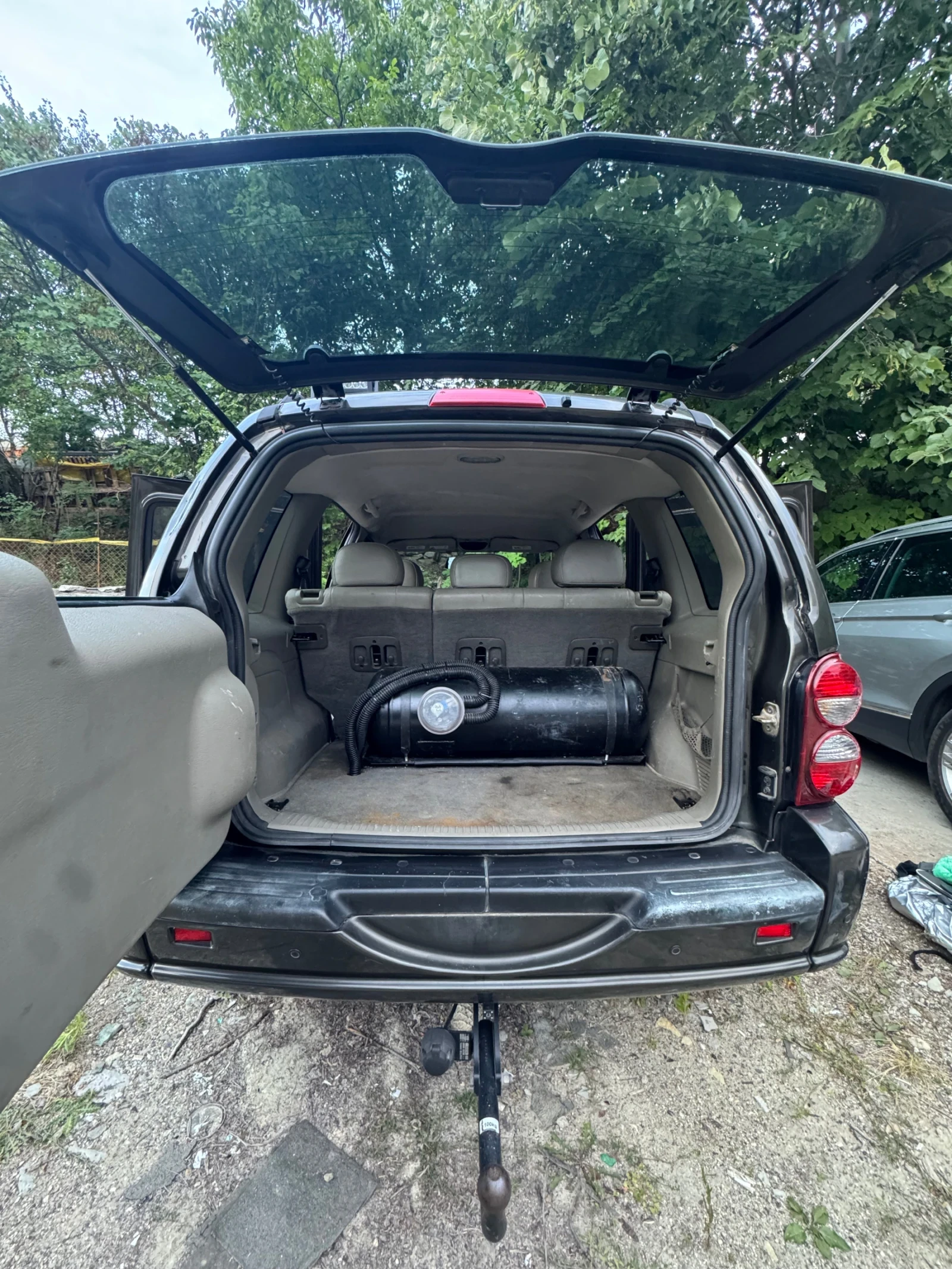Jeep Cherokee 3.7 Limited , снимка 11 - Автомобили и джипове - 55259644