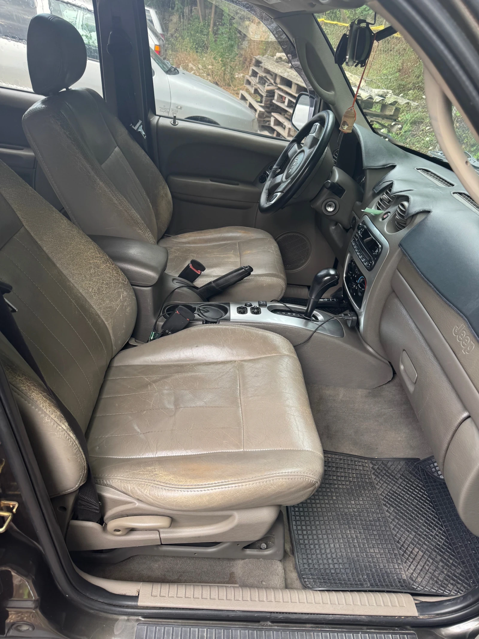 Jeep Cherokee 3.7 Limited , снимка 7 - Автомобили и джипове - 55259644