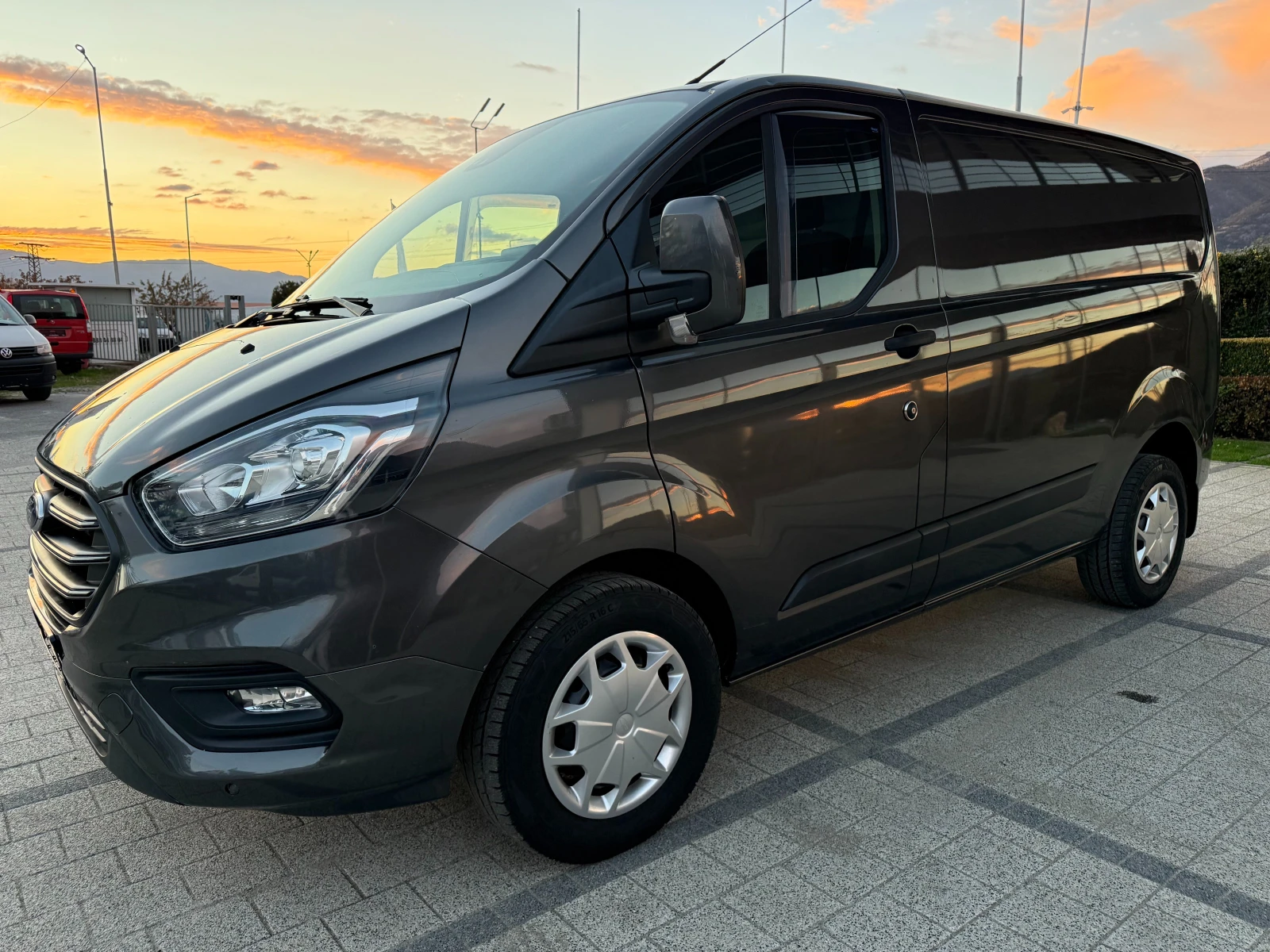 Ford Transit Custom 2.0TDCI 170�.�. ��������� L1H1 Euro 6 - �����/Nav  | Mobile.bg � ����������� 4
