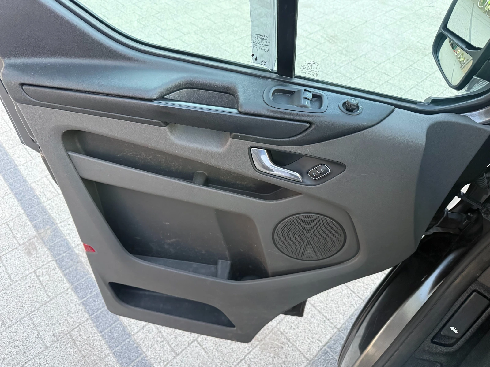 Ford Transit Custom 2.0TDCI 170�.�. ��������� L1H1 Euro 6 - �����/Nav  | Mobile.bg � ����������� 16