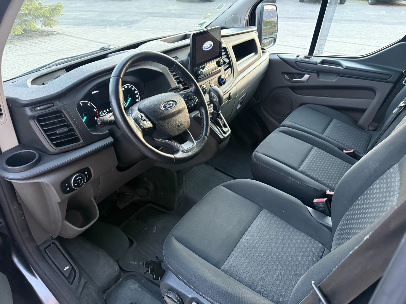 Ford Transit Custom 2.0TDCI 170�.�. ��������� L1H1 Euro 6 - �����/Nav  | Mobile.bg � ����������� 12
