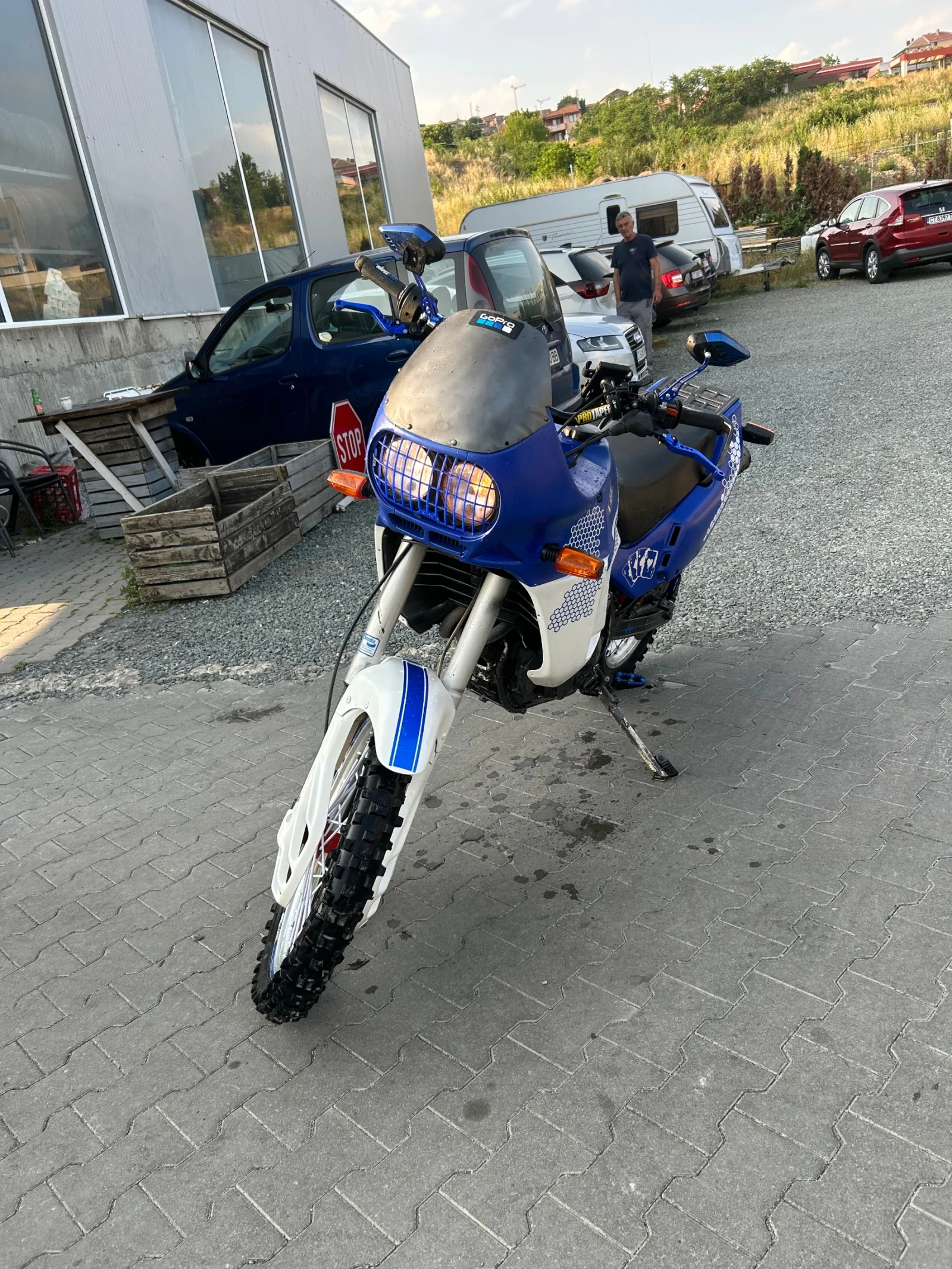 Aprilia Tuareg Wind 350 - изображение 2