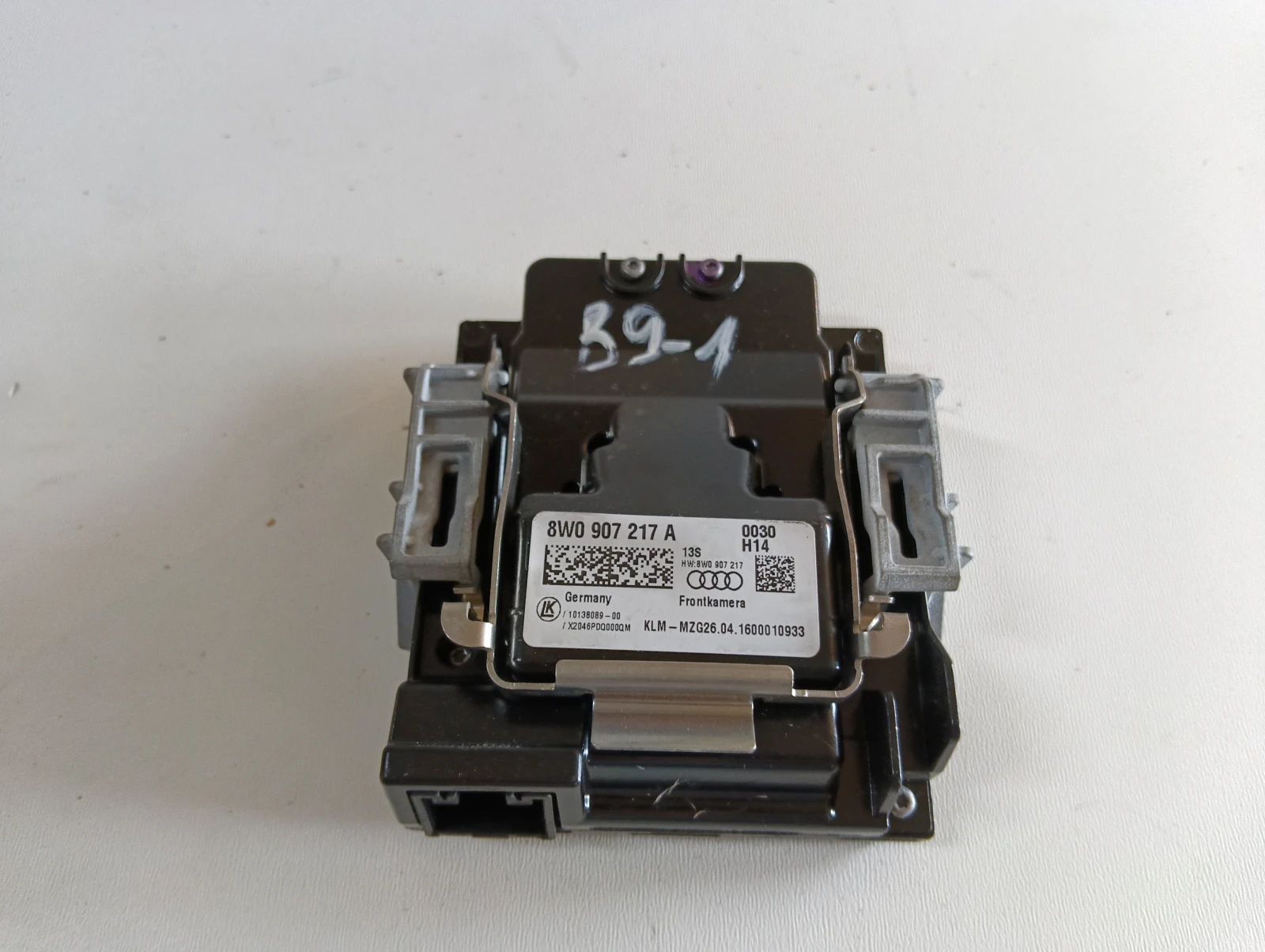 модул/камера челно стъкло 8W0907217A Audi A4