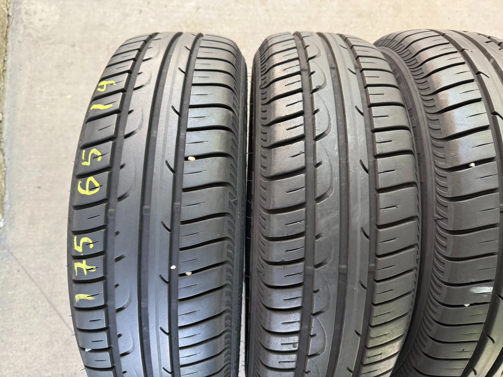 Гуми Летни 175/65R14, снимка 2 - Гуми и джанти - 54444252