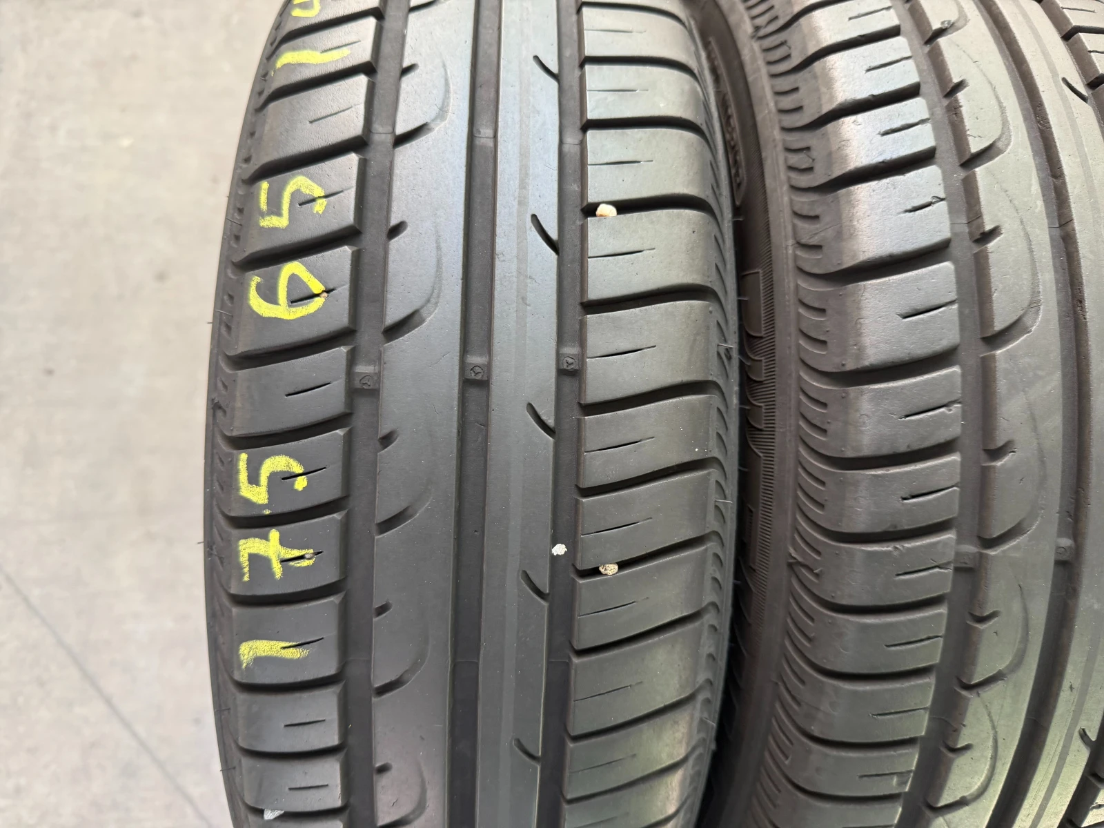 Гуми Летни 175/65R14, снимка 4 - Гуми и джанти - 54444252