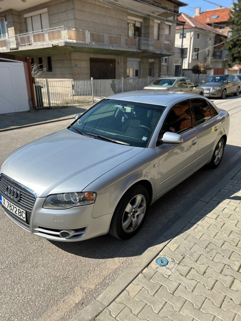 Audi A4, снимка 3 - Автомобили и джипове - 44807026