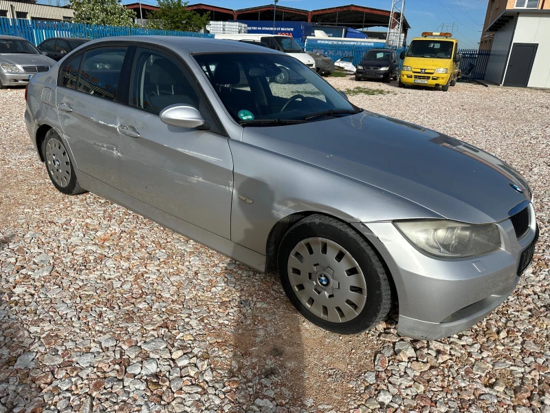 BMW 320 седан 163к.с., снимка 3 - Автомобили и джипове - 47369687