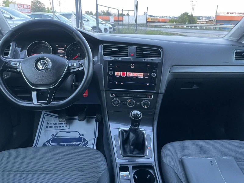 VW Golf 1.6 TDI 115 * CAMERA * NAVI * FULL LED * EURO 6 * , снимка 9 - Автомобили и джипове - 47156231