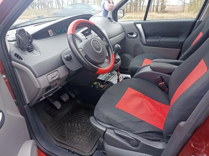 Renault Grand scenic, снимка 9 - Автомобили и джипове - 49243190