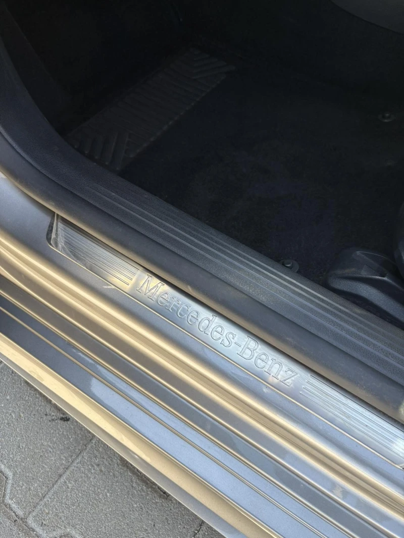 Mercedes-Benz CLA 200 AMG 4matic, снимка 11 - Автомобили и джипове - 50699373