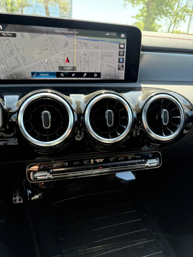 Mercedes-Benz CLA 200 AMG 4matic, снимка 14 - Автомобили и джипове - 50699373