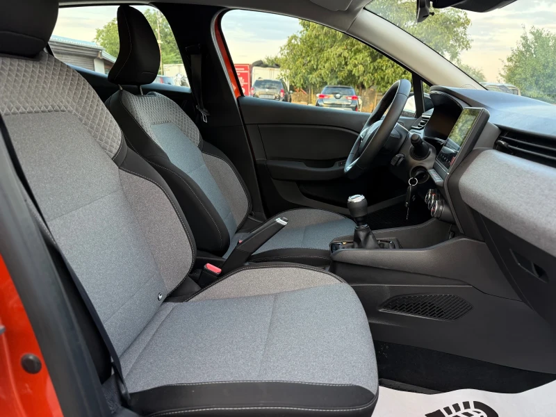 Renault Clio 1.0 Бензин Каско 12000 км ! , снимка 11 - Автомобили и джипове - 51127331