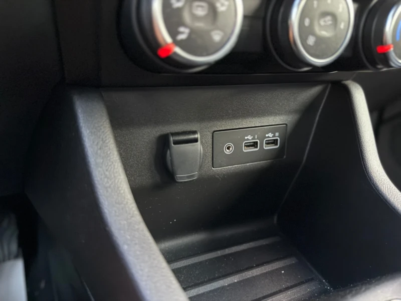 Renault Clio 1.0 Бензин Каско 12000 км ! , снимка 6 - Автомобили и джипове - 51127331