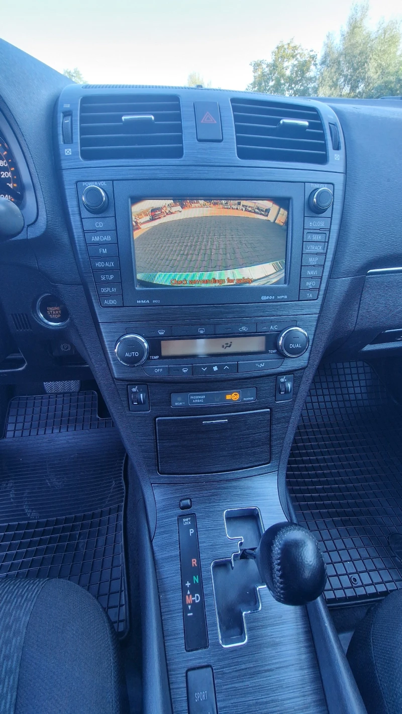 Toyota Avensis АВТОМАТИК ЛИЗИНГ, снимка 15 - Автомобили и джипове - 51574647