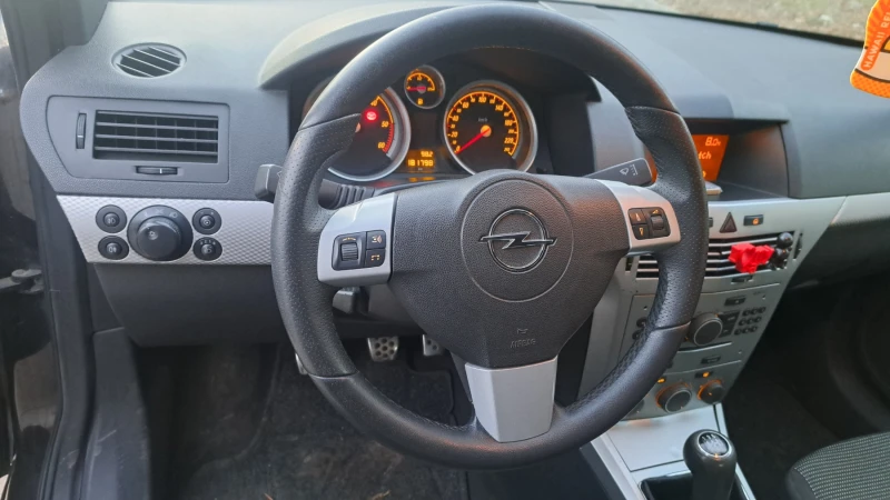 Opel Astra GTC, снимка 6 - Автомобили и джипове - 52517220