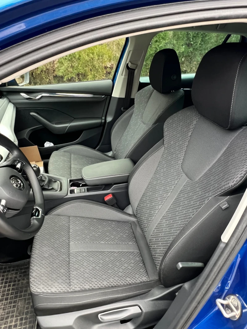 Skoda Octavia 1.5LPG 150 кс, снимка 6 - Автомобили и джипове - 52705765