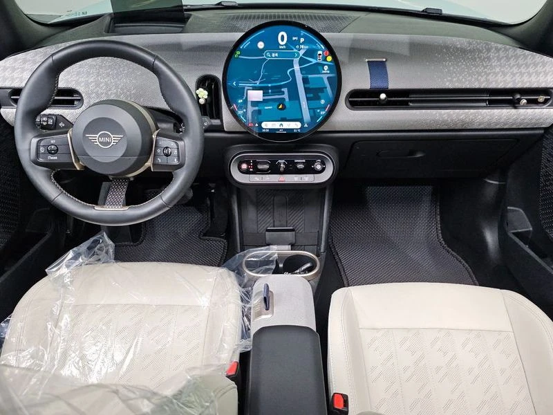 Mini Cooper Favoured| 192к.с.| ВКЛ.ТЕХНОТЕСТ, снимка 7 - Автомобили и джипове - 55642813