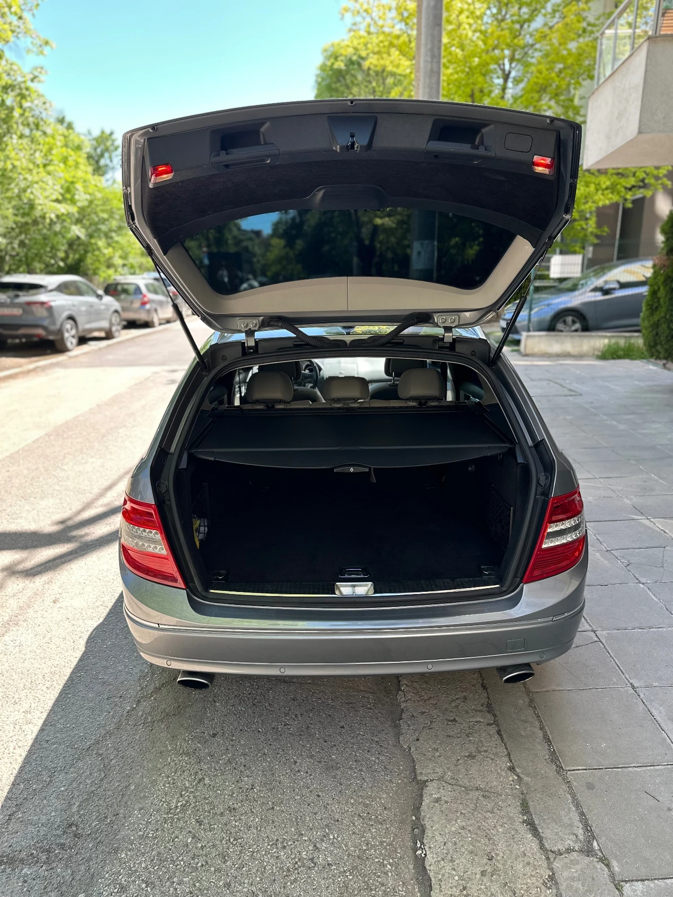 Mercedes-Benz C 350 4х4 - изображение 6