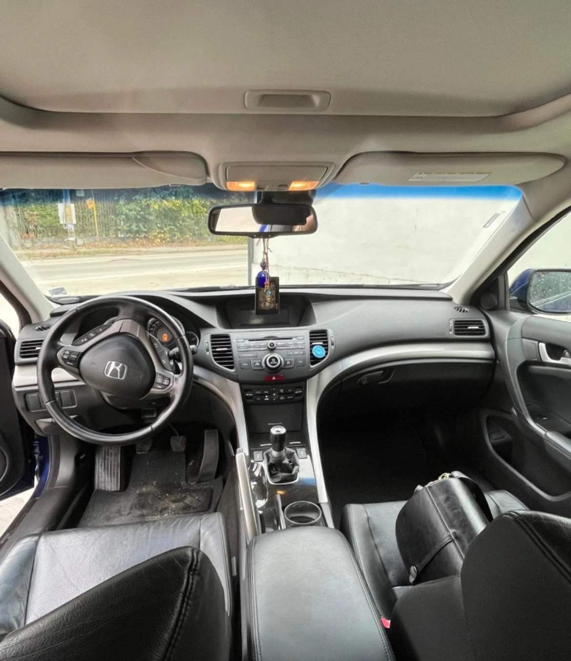 Honda Accord Турер - изображение 7