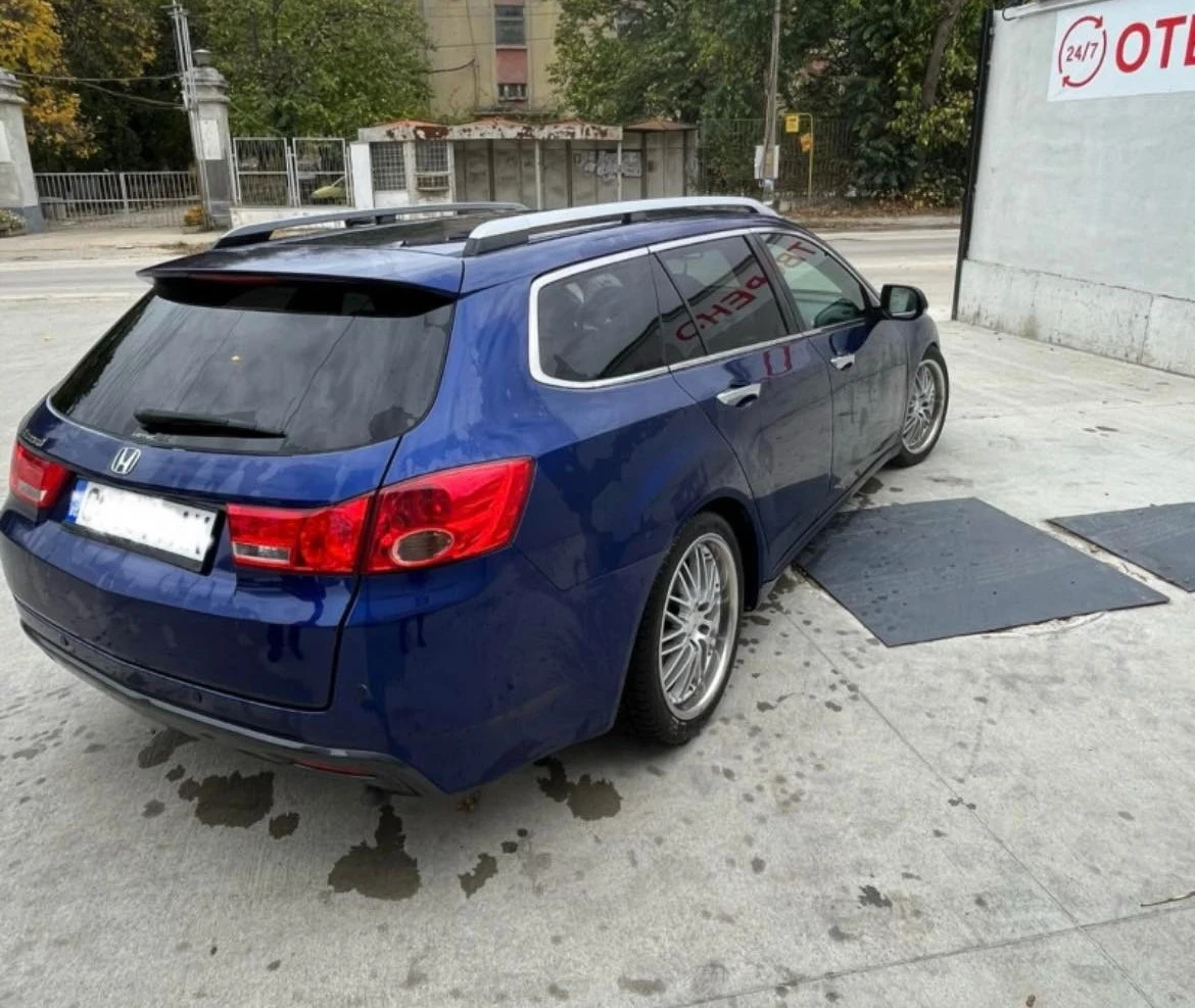 Honda Accord Турер - изображение 4