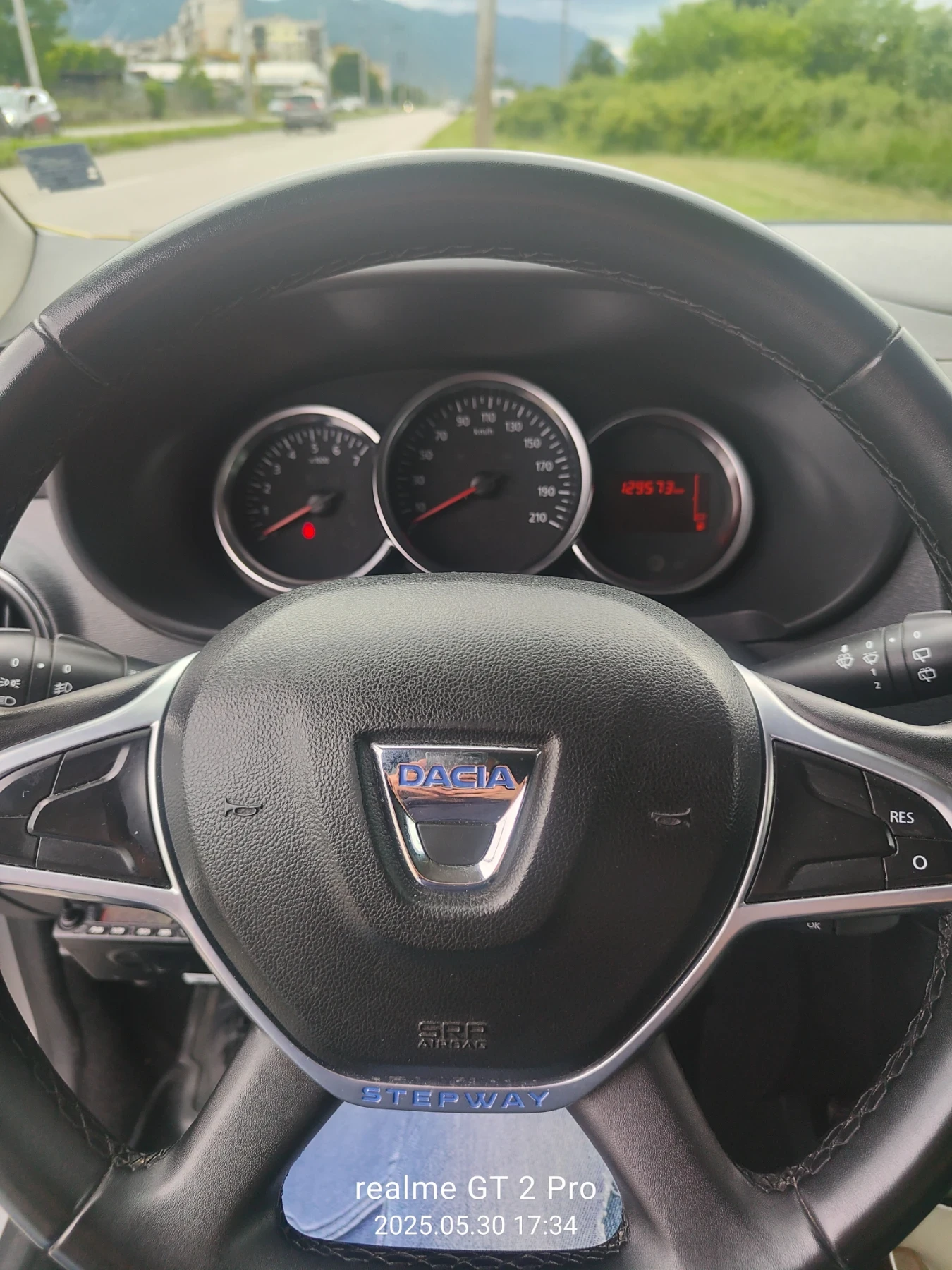 Dacia Lodgy 1.6I LPG 7 МЕСТА - изображение 8