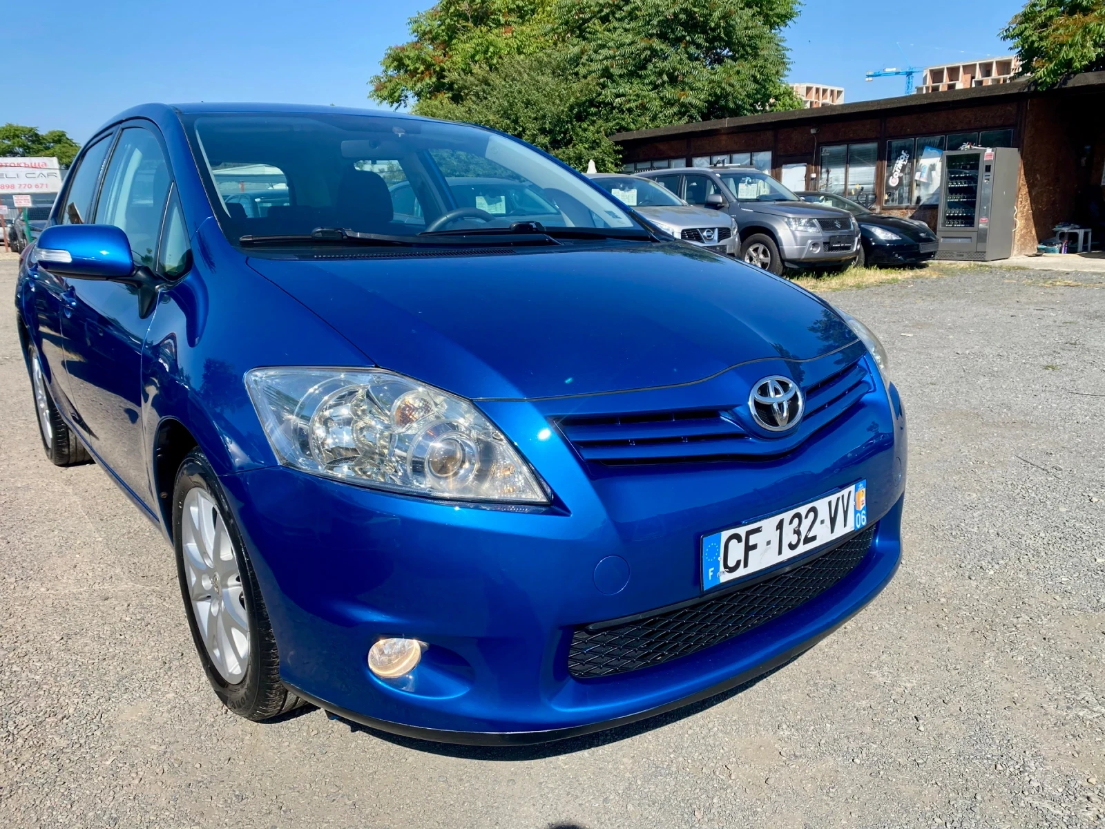 Toyota Auris  - изображение 2