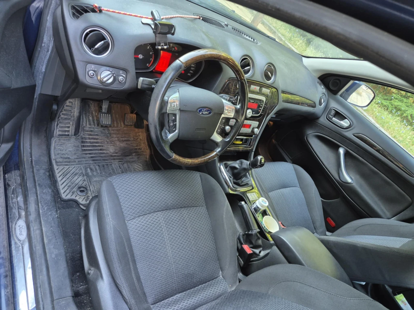 Ford Mondeo Ghia - изображение 6