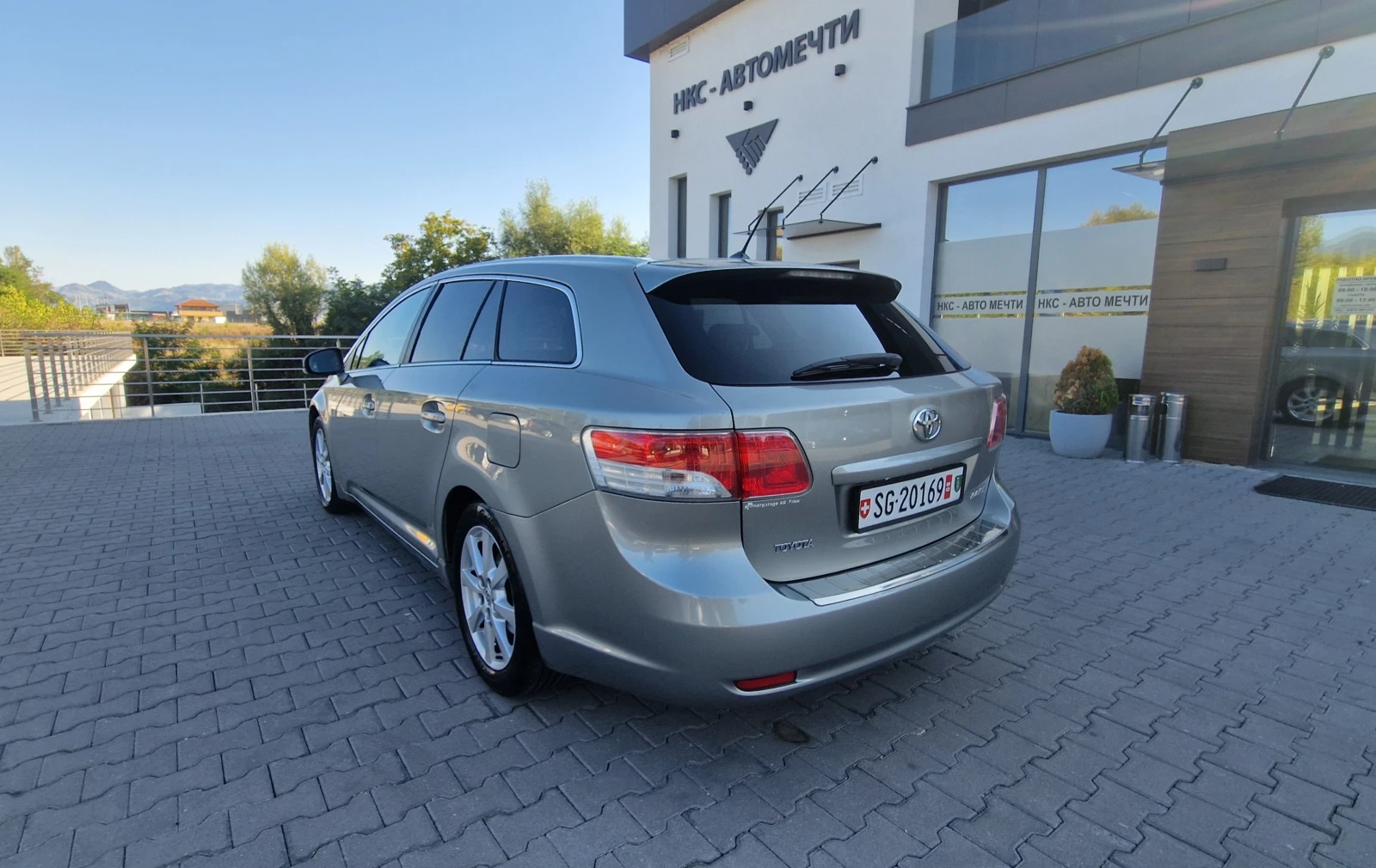 Toyota Avensis АВТОМАТИК ЛИЗИНГ - изображение 3