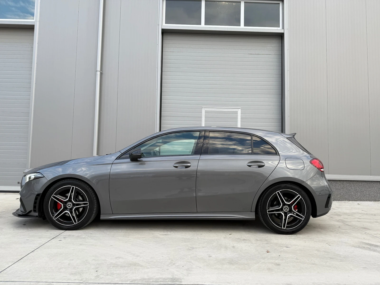 Mercedes-Benz A 180 AMG - изображение 6