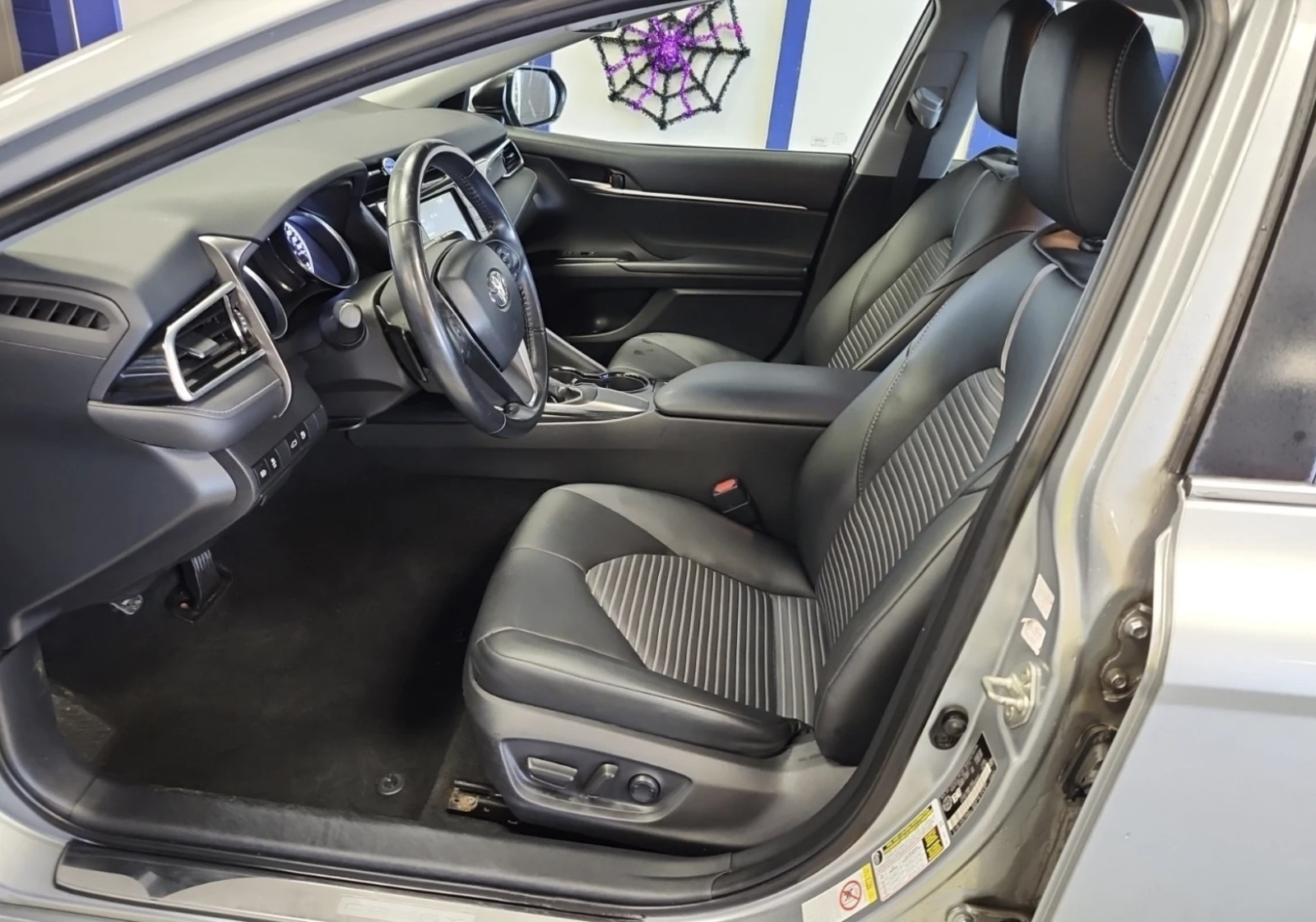 Toyota Camry SE | Mobile.bg   5